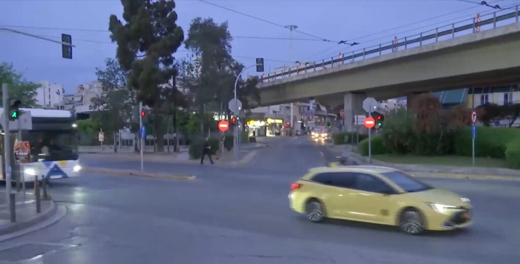 Τραγωδία στου Ρέντη: Νεκρό 12χρονο κορίτσι που παρασύρθηκε από ΙΧ αυτοκίνητο (Video)