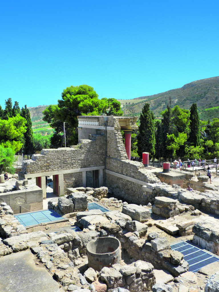Κόβουν χρήμα και από την Κνωσό