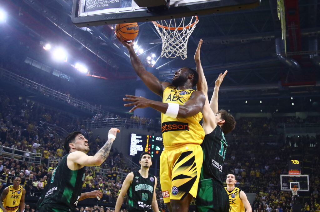 ΑΕΚ-Ναντέρ 104-69: «Δικέφαλη» εκτόξευση προς το δικό της φάιναλ-φορ