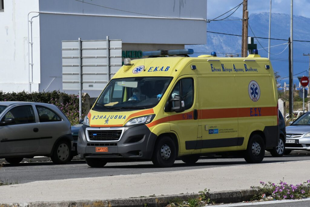 Τροχαίο ατύχημα στην Δυτική Αχαΐα: Στη ΜΕΘ νοσηλεύεται 20χρονος