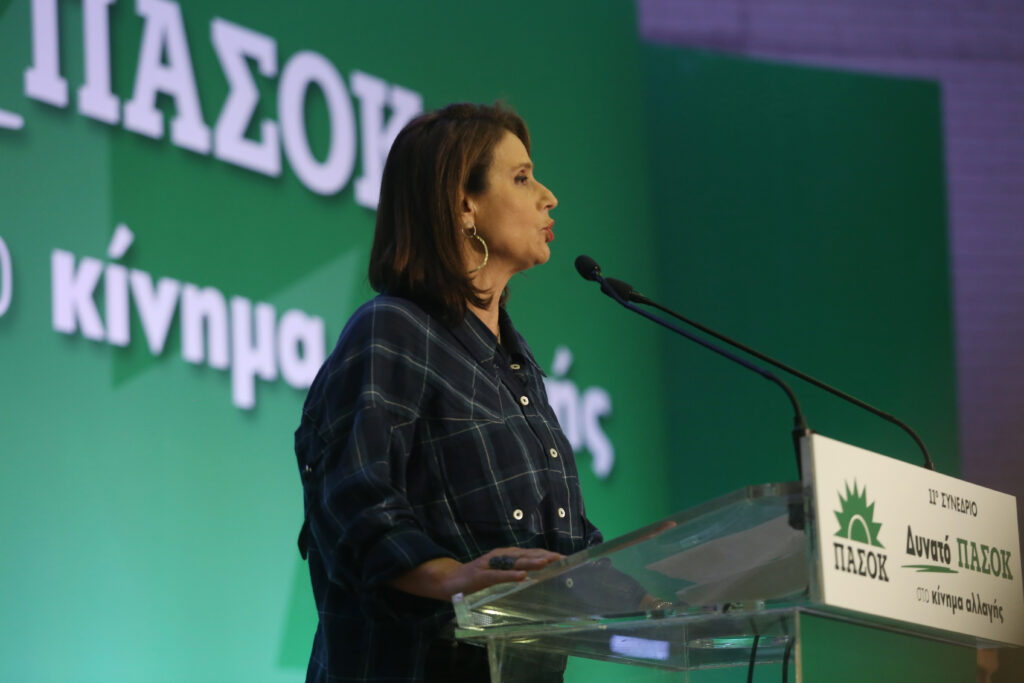 Υπόθεση Μπατζελή: Το ΠΑΣΟΚ στη «ζώνη του λυκόφωτος» – Εσωστρέφεια και διαγραφές