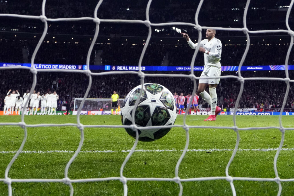 Champions League: Στα ημιτελικά Μπαρτσελόνα και Παρί