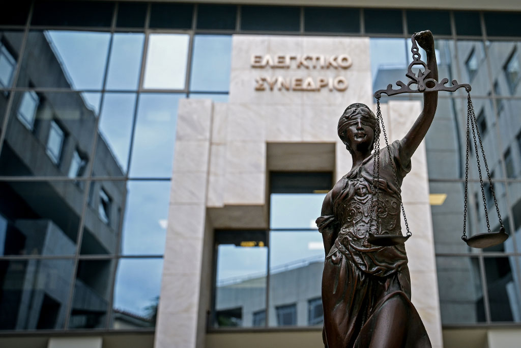 Φρένο στις παράνομες μειώσεις των συντάξεων – Η απόφαση σταθμός που δίνει ελπίδα σε χιλιάδες συνταξιούχους
