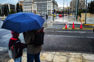 Πρωτομαγιά με άστατο καιρό &#8211; Πότε επιστρέφουν τα «30άρια» (Video)