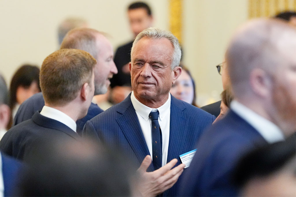 Ο Κένεντι… και η «επιδημία αυτισμού» – «Μη δίνεις ψεύτικες ελπίδες», του απαντούν οι επιστήμονες