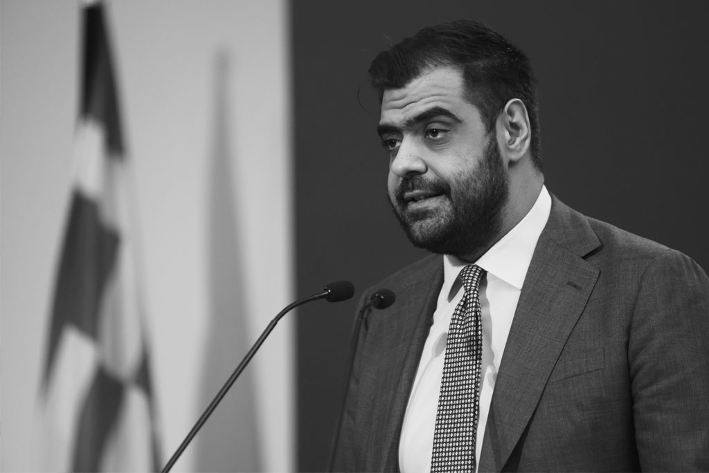 Απόλυτη κάλυψη Μαξίμου για έμμισθη σχέση γαλάζιων στελεχών με την Blue Skies – «Καλά κάνουν»