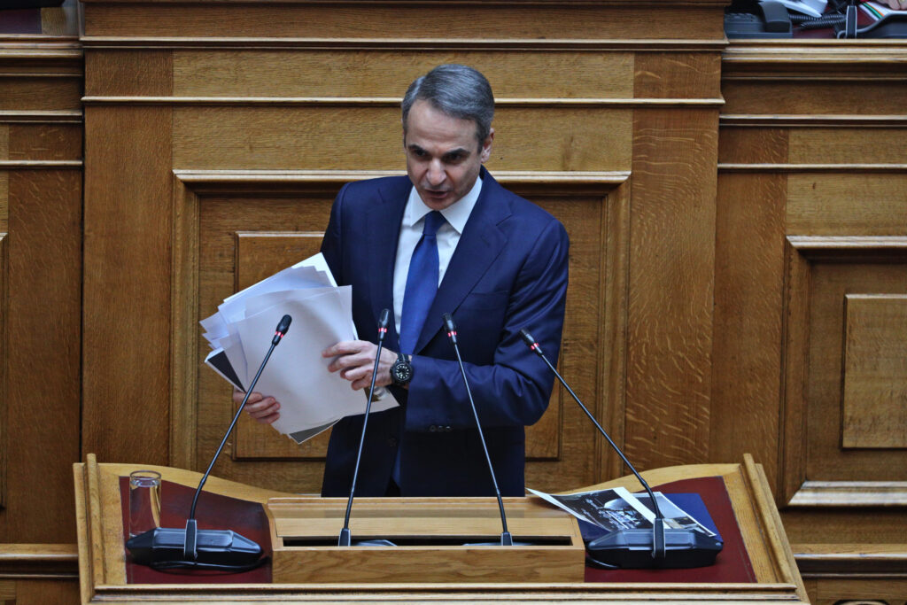 Μητσοτάκης: Με εξοπλιστικά επιχειρεί να «σβήσει» την εσωκομματική φαγωμάρα