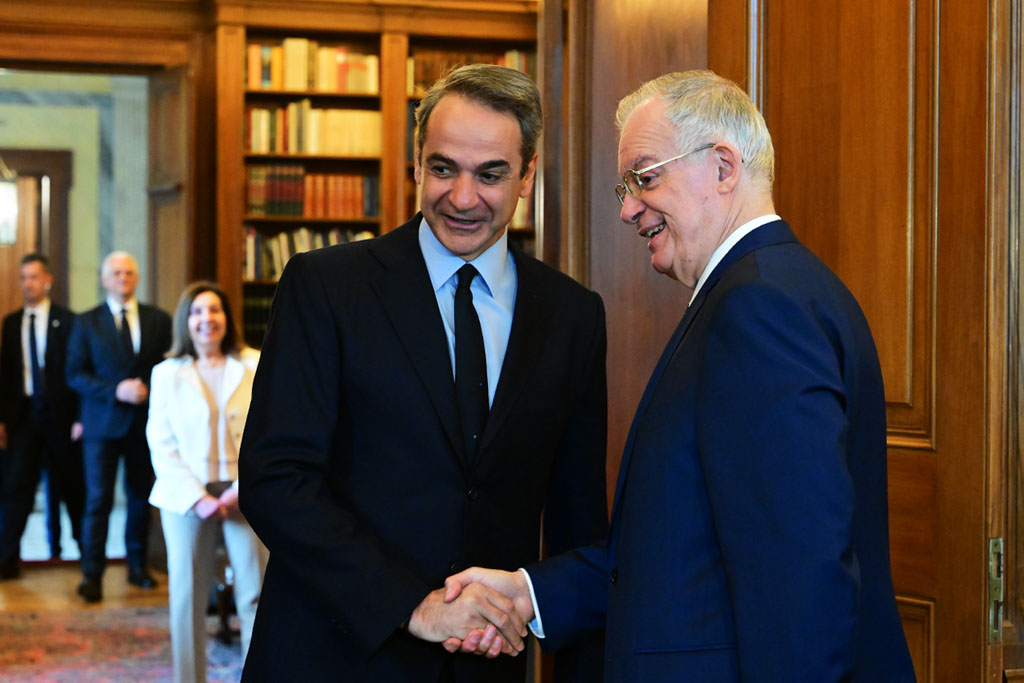 Μητσοτάκης αποθέωσε… Μητσοτάκη για την οικονομία στη συνάντηση με Τασούλα