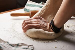 Νέο εργατικό ατύχημα: Ακρωτηριάστηκε 50χρονος – Μηχανή ζυμώματος του έπιασε τα δάχτυλα