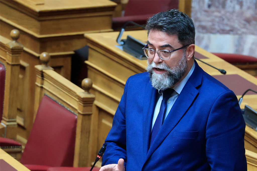 Οικονόμου «φωτογραφίζει» το Μαξίμου για την απομάκρυνση του ίδιου και του Σταϊκούρα από το υπουργείο Μεταφορών