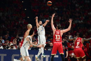 Ολυμπιακός-Ρεάλ  77-71: Η άμυνα τον έφερε στο 2-0