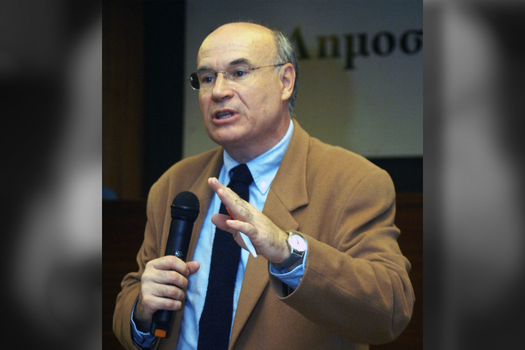 Γεράσιμος Παπαδόπουλος: «Η ΕΡΤ έχει περιοριστεί σε κυβερνητικούς σεισμολόγους»