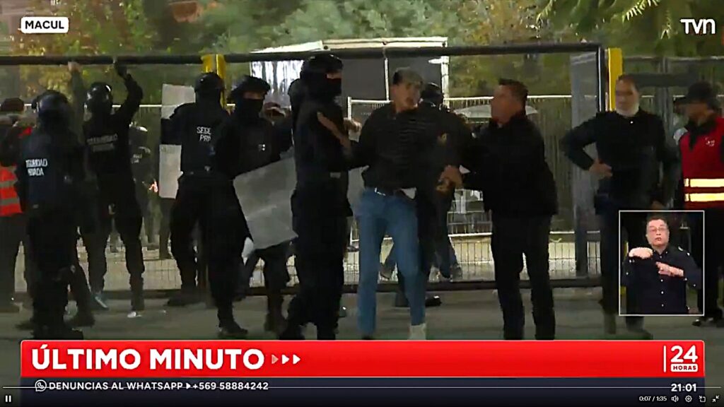 Σοκ στη Χιλή: Δύο νεαροί οπαδοί νεκροί πριν από ματς του Copa Libertadores (Photos – Video)