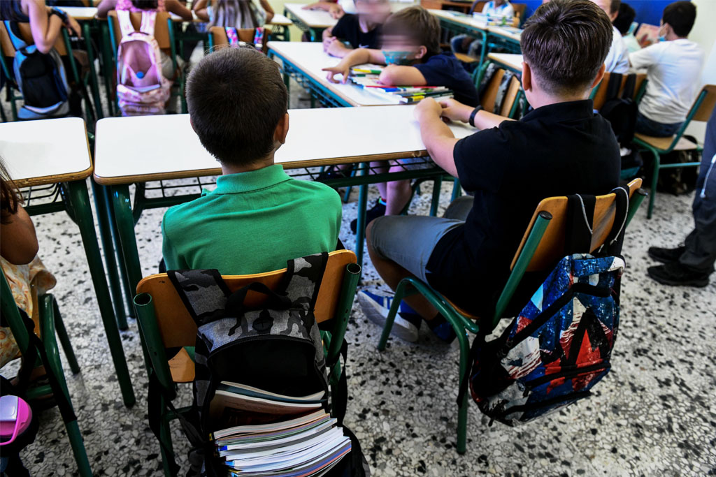 Σχολεία: Πότε κλείνουν για το Πάσχα και το καλοκαίρι