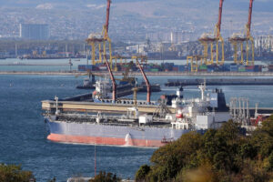 Επιστολή &#8211; ράπισμα ευρωβουλευτών στον Μητσοτάκη: Ελληνικά πλοία ενισχύουν τον «σκιώδη στόλο» της Ρωσίας
