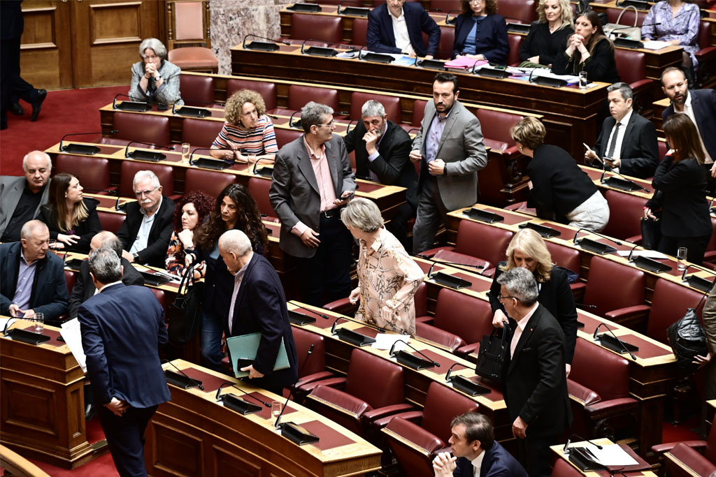 Προανακριτική: Αποχώρησε ο ΣΥΡΙΖΑ από τη Βουλή – «Δεν θα γίνουμε συνένοχοι στο έγκλημα της συγκάλυψης» είπε ο Φάμελλος