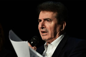 Ατζέντα αυταρχισμού με σφραγίδα Χρυσοχοΐδη