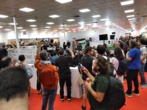 Διεθνής Έκθεση Βιβλίου Θεσσαλονίκης: Ύψωσαν παλαιστινιακή σημαία σε εκδήλωση της ισραηλινής πρεσβείας (Photos &#8211; Video)