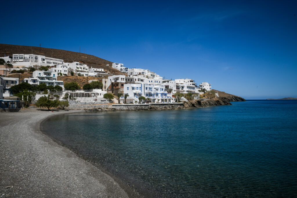 Γαλάζια Σημαία 2025: Αυτές οι ελληνικές παραλίες είναι στη λίστα
