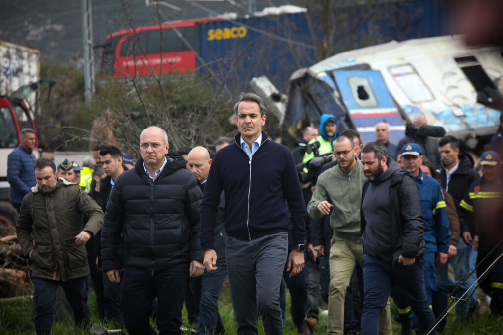 Ο κύβος ερρίφθη: Με Μητσοτάκη η πρόταση ΣΥΡΙΖΑ για Προανακριτική – Ώρα αποφάσεων για τη Νέα Αριστερά