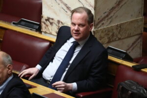 «Εγώ θα περίµενα»
