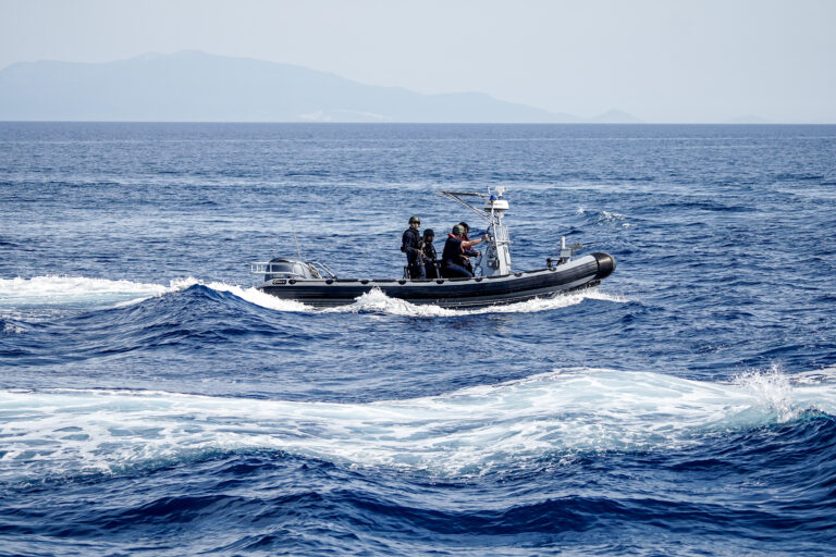 Αίγινα: Νεκρή 78χρονη που έπεσε από τουριστικό σκάφος – Συνελήφθησαν ο πλοίαρχος και ένας ναύτης