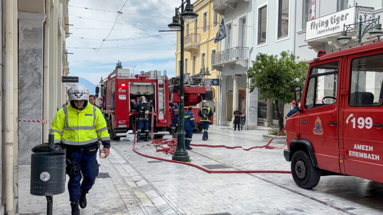 Πρέβεζα: Δύο ηλικιωμένες αδελφές έχασαν τη ζωή τους μετά από φωτιά στο σπίτι τους