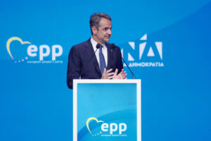 Κύρτσος: Το ΕΛΚ και ο Μητσοτάκης καλύπτουν το Pfizergate