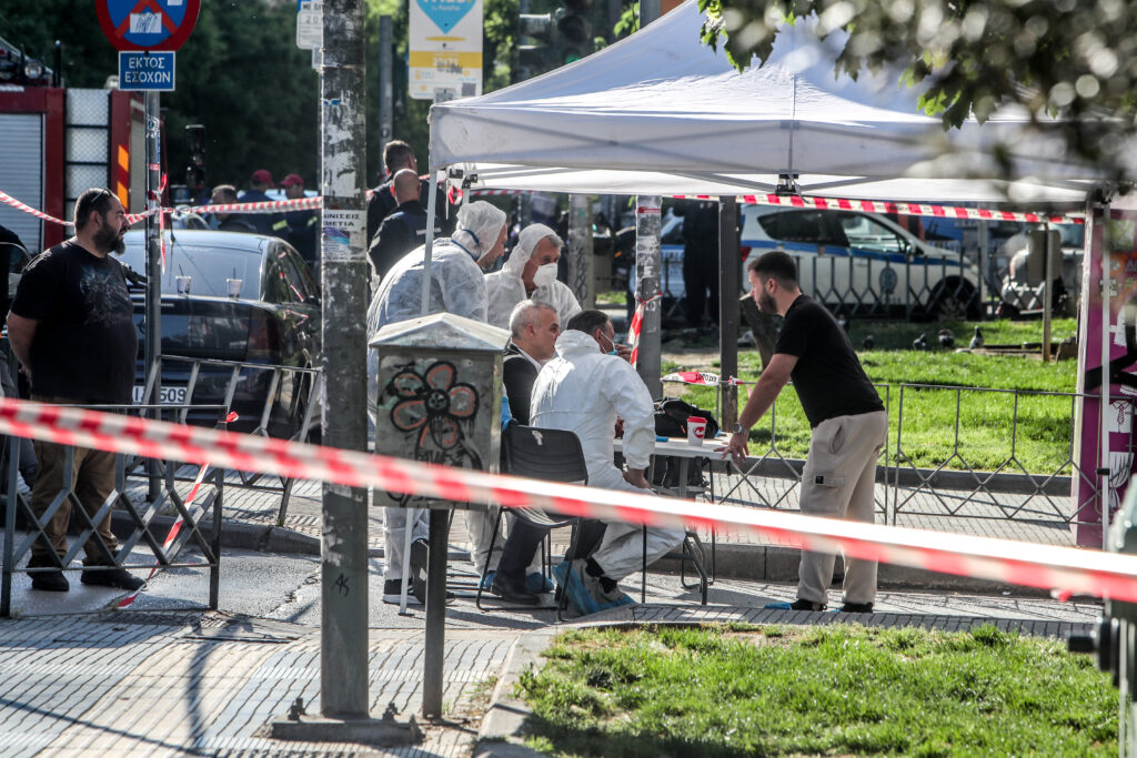 Θεσσαλονίκη: Νεκρή γυναίκα μετά από έκρηξη σε χώρο στάθμευσης