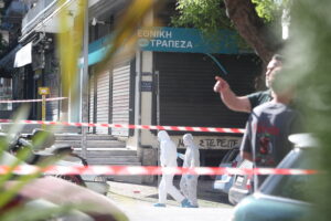 Έκρηξη στη Θεσσαλονίκη: Ψάχνουν τον κατασκευαστή της βόμβας &#8211; Έρευνα στο κελί του «ληστή με τα τατουάζ»