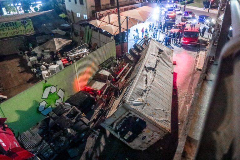 Πέτρου Ράλλη: Πώς έγινε το σοκαριστικό τροχαίο με την νταλίκα (Photos – Video)