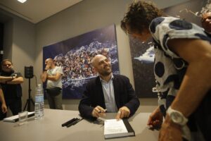 Ρομπέρτο Σαβιάνο: «Σκέφθηκα να αυτοκτονήσω &#8211; Μου είναι αδύνατον να ζω χωρίς φάρμακα, υποφέρω από κρίσεις πανικού»