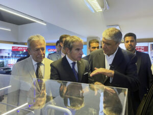 Ιράν: Νέες συνομιλίες με ΗΠΑ για το πυρηνικό πρόγραμμα &#8211; Έχει δικαίωμα στην πυρηνική ενέργεια, λέει η Ρωσία