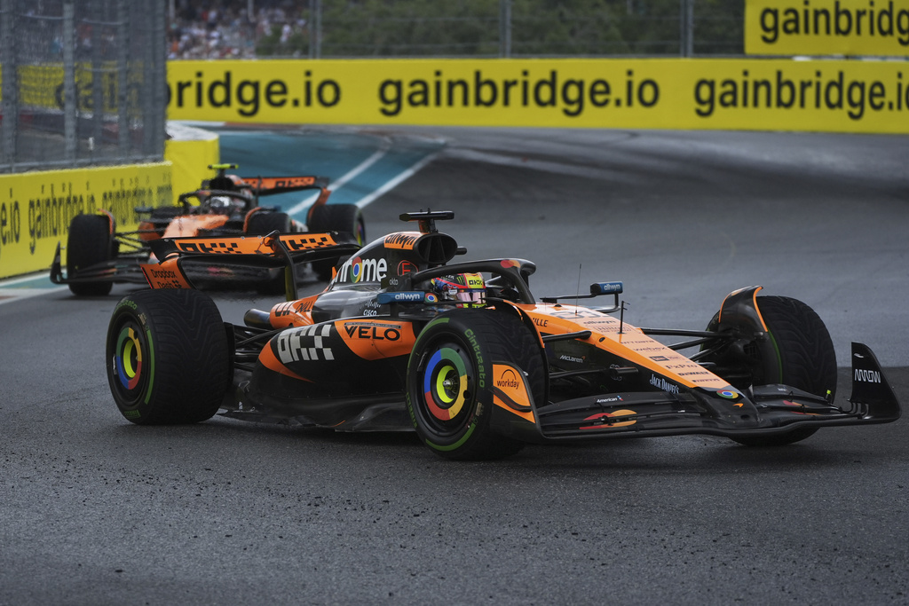 F1 – Μαϊάμι: 1-2 η McLaren στο Sprint – Άτυχος ο Αντονέλι, βάθρο για τον Χάμιλτον (Video)