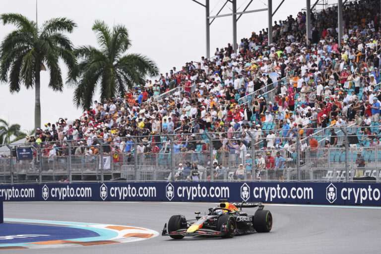 F1 – Μαϊάμι: Ο Φερστάπεν την pole position για τον αγώνα της Κυριακής – Καλή εμφάνιση από τις δύο Williams (Video)