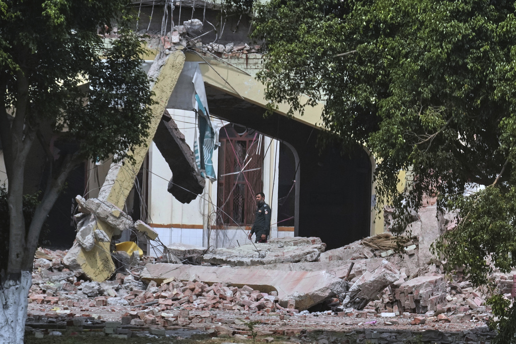 Ινδία – Πακιστάν: Πυραυλικές επιθέσεις στο Κασμίρ και 30 νεκροί – Εκατέρωθεν χτυπήματα από τις δύο πυρηνικές δυνάμεις