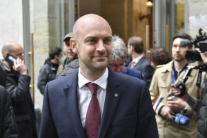 Το Παρίσι απαντά στις απειλές του Ισραήλ: Η Γαλλία θα αναγνωρίσει το κράτος της Παλαιστίνης