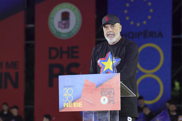 Αλβανία: Φαβορί για τέταρτη φορά ο Έντι Ράμα στις σημερινές εκλογές