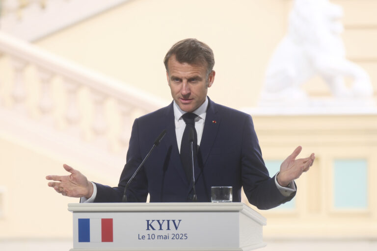 Μακρόν: Αν δεν πάει ο Πούτιν στην Κωνσταντινούπολη, έρχονται νέες κυρώσεις