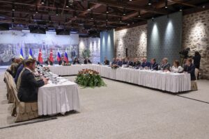 Κωνσταντινούπολη: «Μη ρεαλιστικές οι ρωσικές απαιτήσεις» &#8211; Το Κίεβο κατηγορεί τη Μόσχα για το «ναυάγιο» στις συνομιλίες