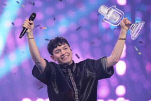 Eurovision 2026: «Ελπίζω να διεξαχθεί στη Βιέννη και χωρίς το Ισραήλ» λέει ο φετινός νικητής (Video)