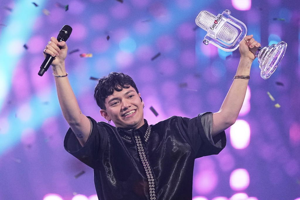 Eurovision 2026: «Ελπίζω να διεξαχθεί στη Βιέννη και χωρίς το Ισραήλ» λέει ο φετινός νικητής (Video)
