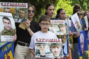 Ρωσία-Ουκρανία: Άρχισε η ανταλλαγή αιχμαλώτων &#8211; 760 στρατιώτες και πολίτες ελευθερώθηκαν ήδη