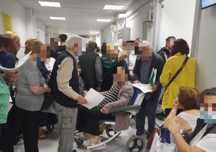 Ευαγγελισμός: Μπάχαλο με το ηλεκτρονικό βραχιολάκι – Πλημμυρισμένo από ασθενείς το ΤΕΠ (Photo)