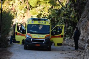 Χαλκιδική: Τραυματισμένος ανασύρθηκε άνδρας που έπεσε σε βράχια