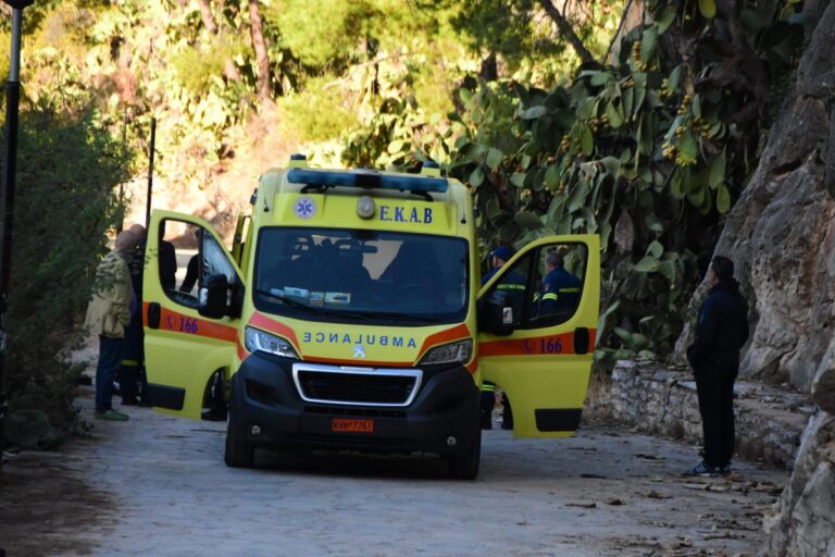 Χαλκιδική: Τραυματισμένος ανασύρθηκε άνδρας που έπεσε σε βράχια