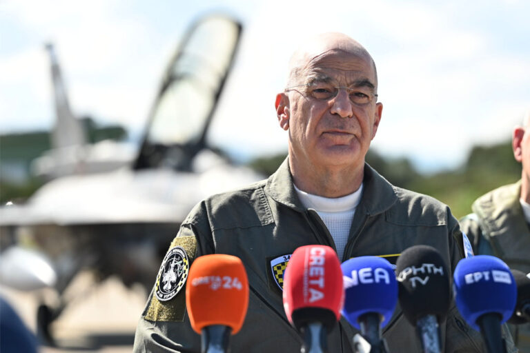 Ο Δένδιας, τα εξοπλιστικά και το «πραγματικό ταμείο»