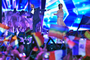 Eurovision: Η Κομισιόν διαφωνεί με τον αποκλεισμό της ευρωπαϊκής σημαίας από τη σκηνή