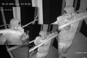 Απόπειρα διάρρηξης και καταστροφές στα γραφεία του Documento (Photos)