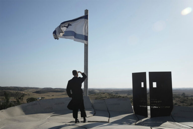 Tagesspiegel: «Το Ισραήλ θέλει να καταλάβει μόνιμα τη Γάζα»